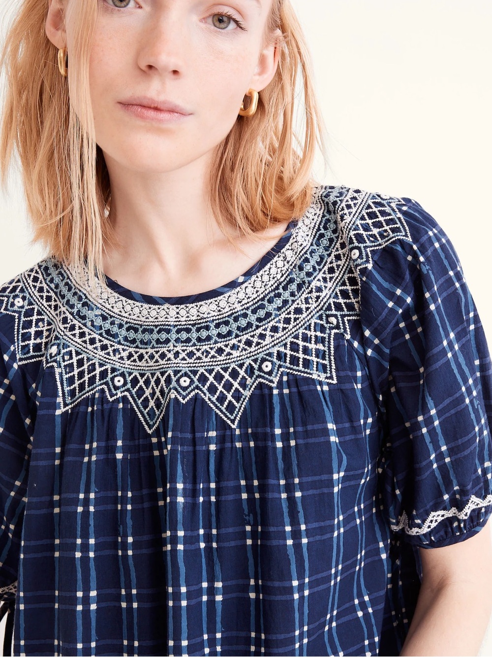 Madewell Embroidered Puff-Sleeve Babydoll Dress in Indigo Plaid - Picture 4 of 9